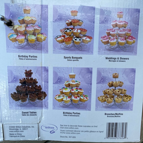 Wilton - Cupcakes N More Dessert Stand - Picture 2 of 12